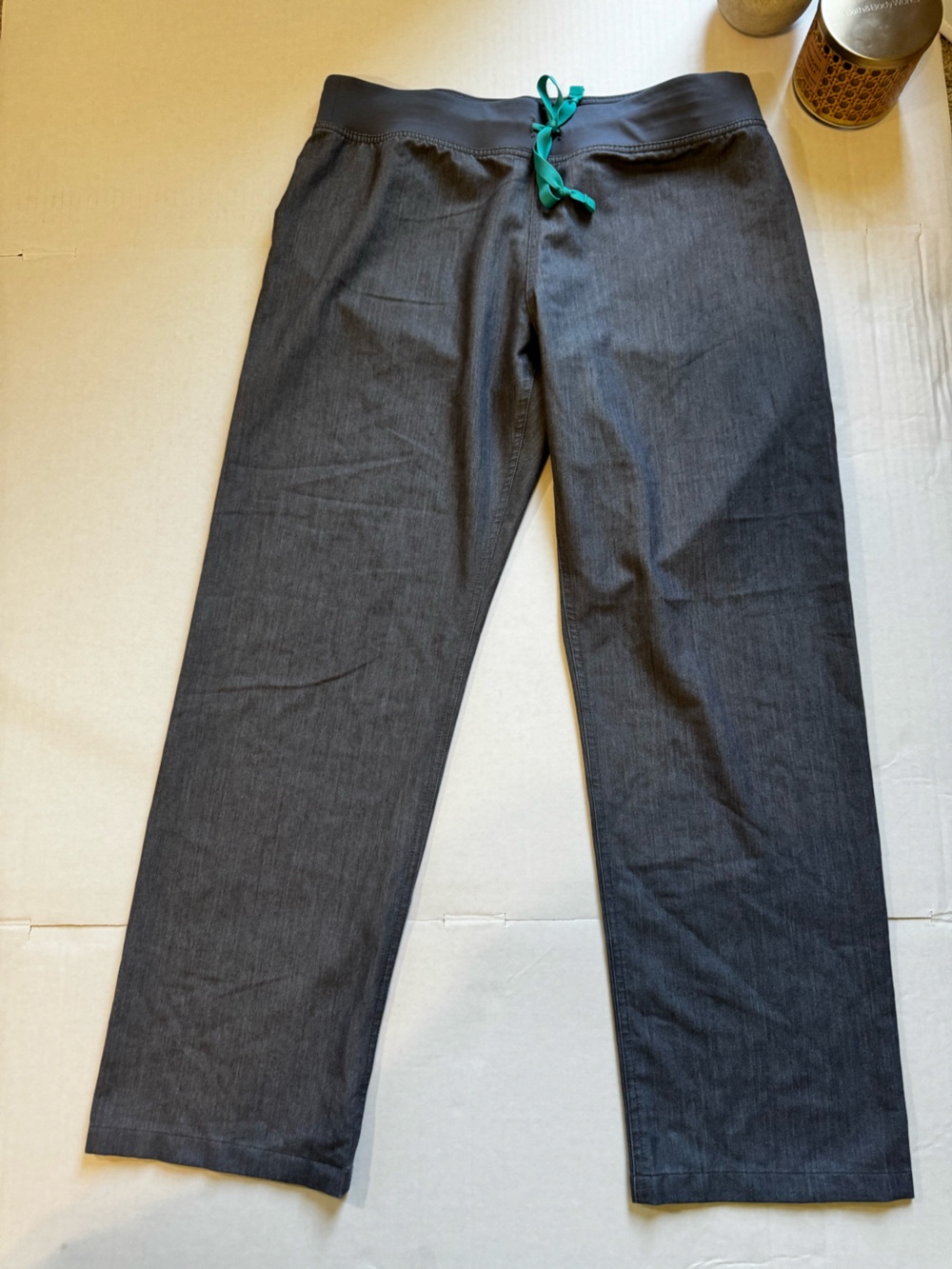 FIGS Livingston Scrub Pants Graphite Gray Medium Petite M/P Straight Leg